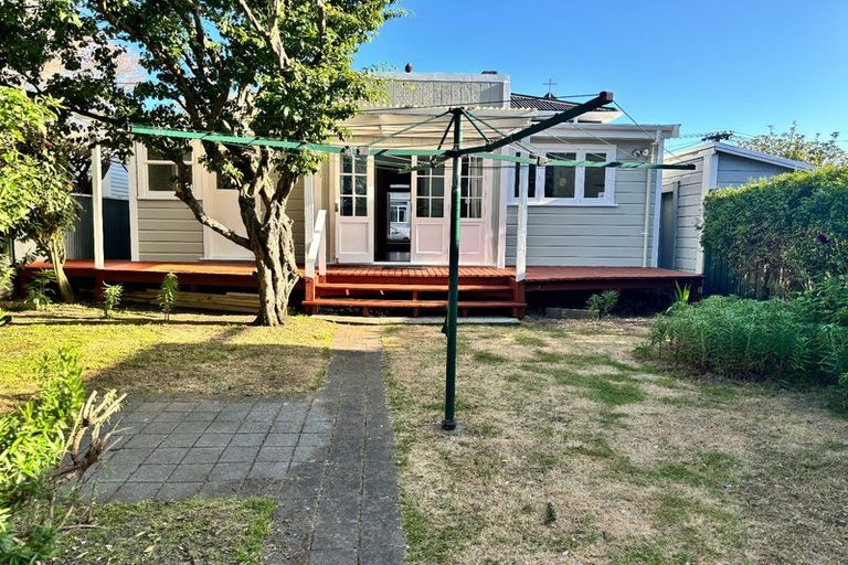 Photo of property in 31 Donald Mclean Street, Newtown, Wellington, 6021