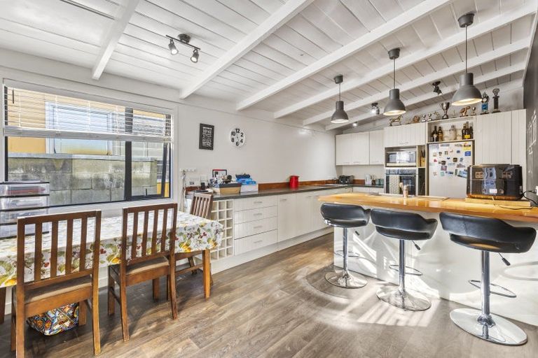 Photo of property in 2 Warre Street, Waitara, 4320