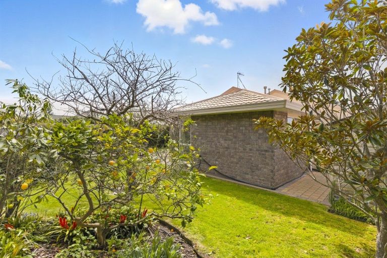 Photo of property in 26 Beach Haven Place, Paraparaumu Beach, Paraparaumu, 5032
