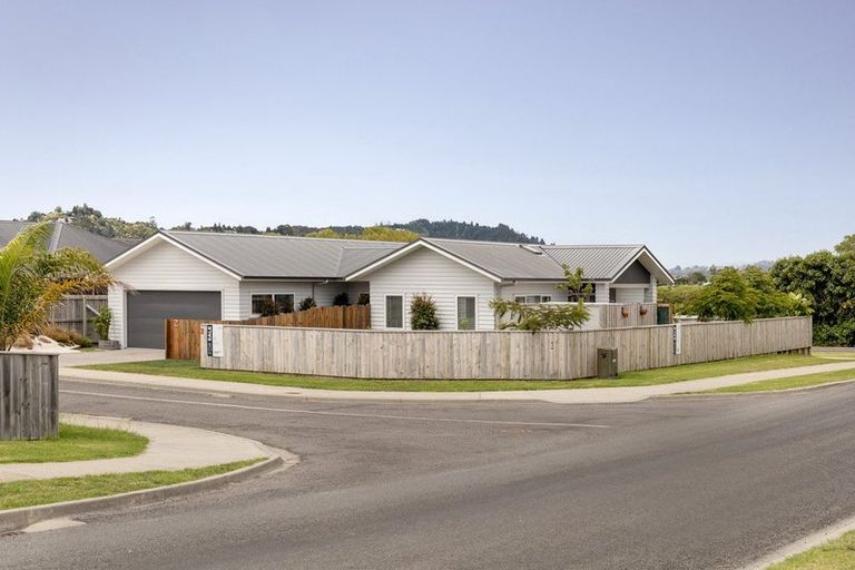 Photo of property in 2 Karanema Place, Coastlands, Whakatane, 3120