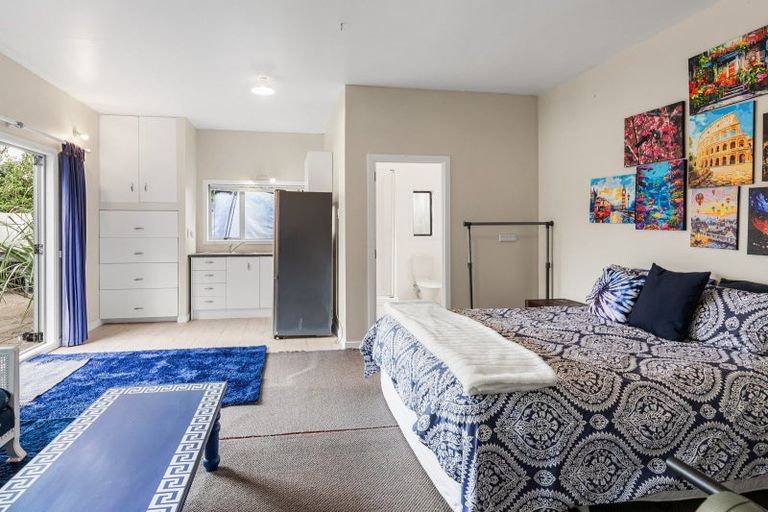 Photo of property in 147a Torkar Road, Clarks Beach, 2122