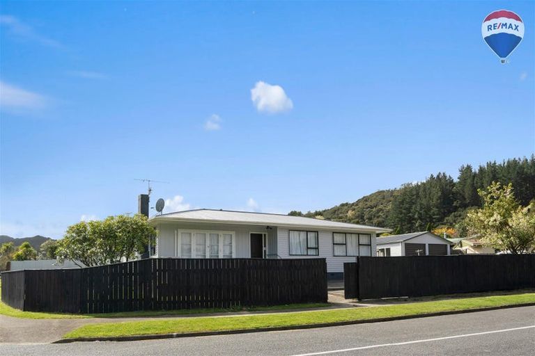 Photo of property in 8 Meremere Street, Wainuiomata, Lower Hutt, 5014