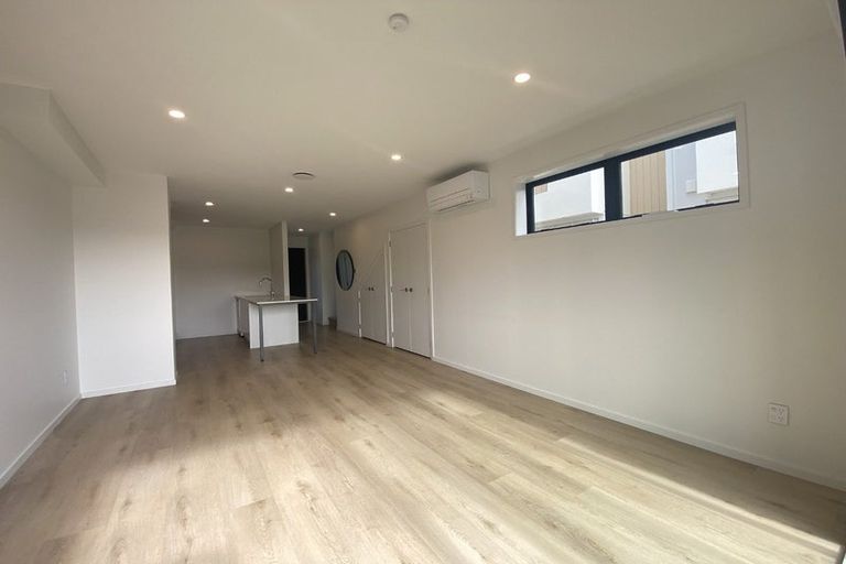 Photo of property in 14/10 Pascoe Avenue, Paremata, Porirua, 5026