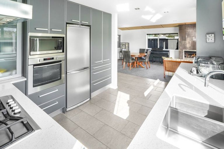 Photo of property in 2b Jellicoe Drive, Hamilton East, Hamilton, 3216