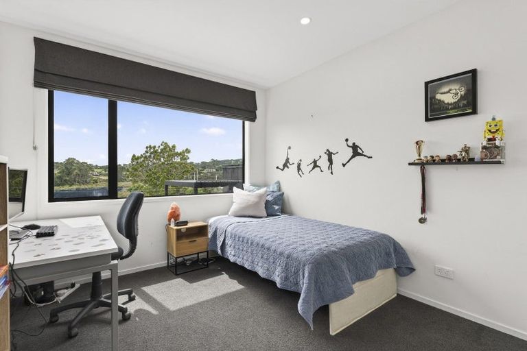 Photo of property in 115 Kaipara Portage Road, Riverhead, 0820