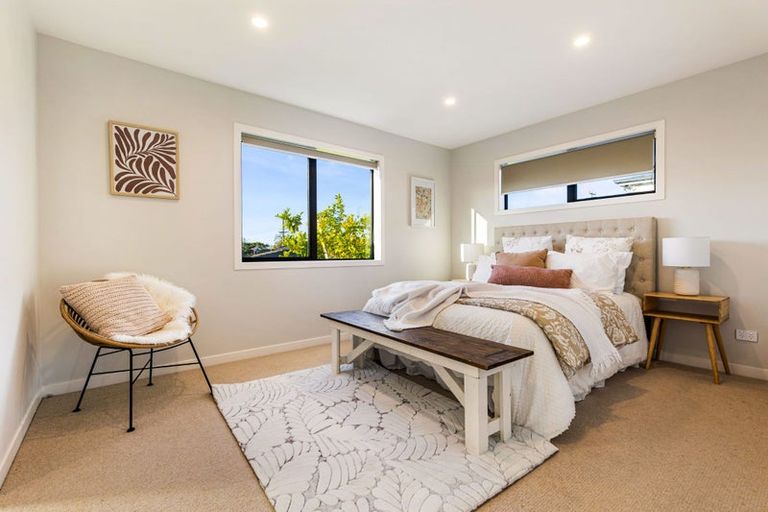 Photo of property in 49b Matipo Road, Te Atatu Peninsula, Auckland, 0610