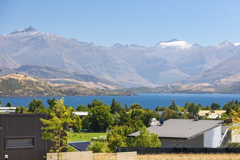 Photo of property in 49 Farrant Drive, Wanaka, 9305