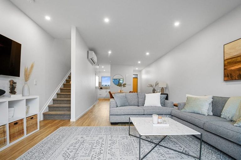 Photo of property in 31 Peihana Road, Hobsonville, Auckland, 0616