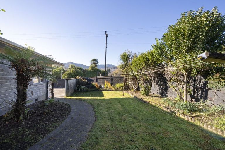 Photo of property in 1/1 Cawthron Crescent, Annesbrook, Nelson, 7011