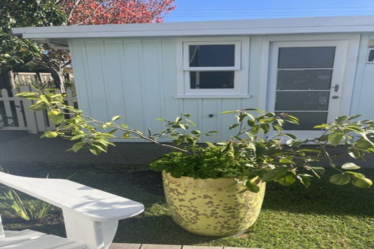Photo of property in 2 Maungawhare Place, Otumoetai, Tauranga, 3110