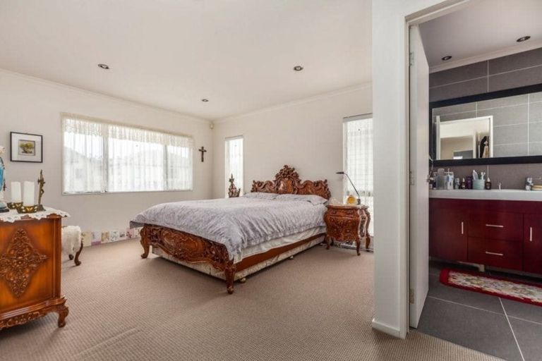 Photo of property in 5 Dione Place, Flat Bush, Auckland, 2016