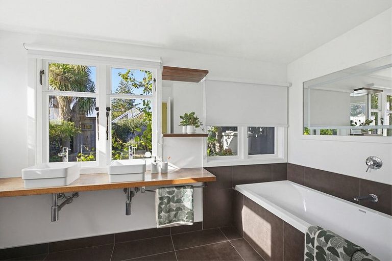 Photo of property in 9 Tully Street, Kilbirnie, Wellington, 6022