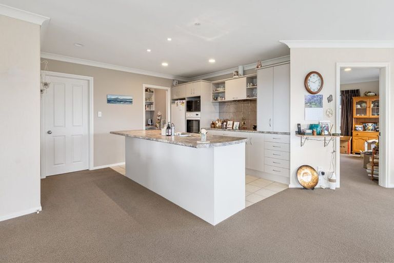 Photo of property in 16 Aurora Avenue, Welcome Bay, Tauranga, 3112