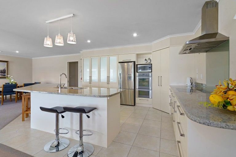 Photo of property in 13 Hogan Road, Cambridge, 3493