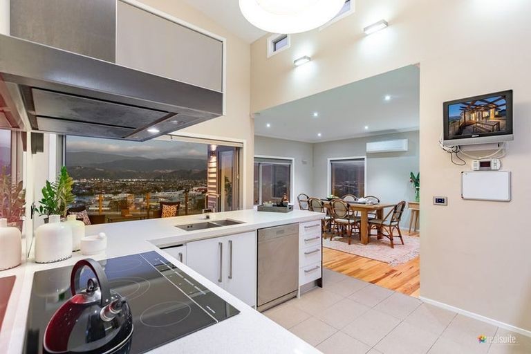 Photo of property in 25a Riverstone Drive, Riverstone Terraces, Upper Hutt, 5018