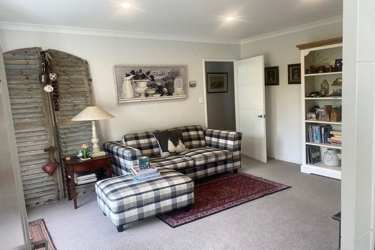 Photo of property in 1 Franklin Drive, Rangiora, 7400