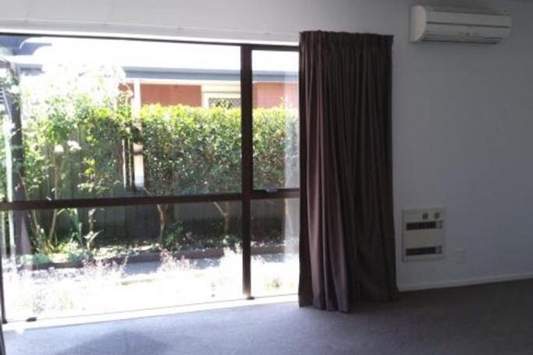 Photo of property in 37 Cardigan Bay Place, Addington, Christchurch, 8024