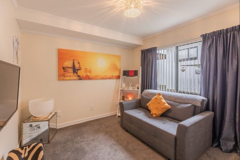 Photo of property in 6a Abbot Avenue, Waipawa, 4210