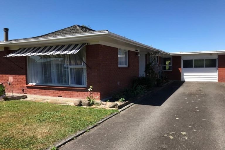 Photo of property in 102u2 Sandwich Road, St Andrews, Hamilton, 3200