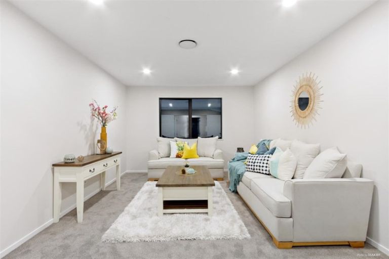 Photo of property in 11 Golden Avenue, Flat Bush, Auckland, 2019