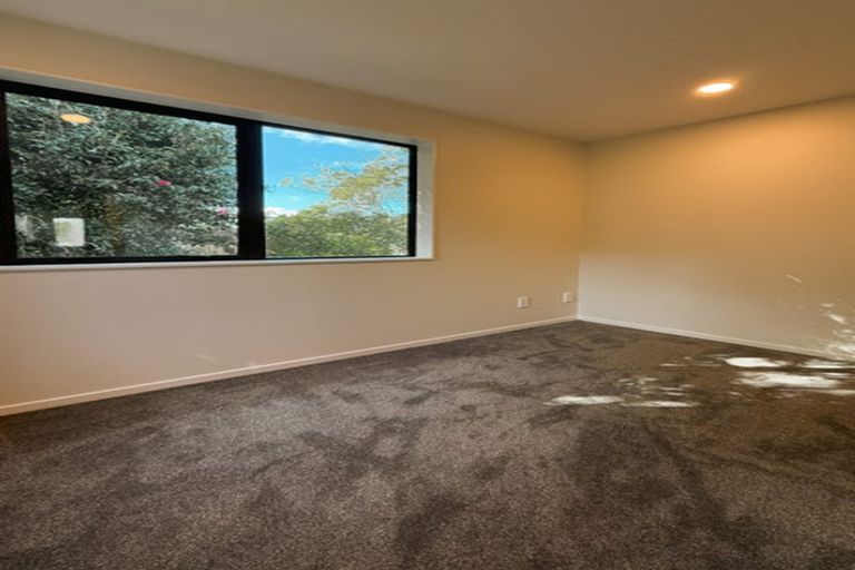 Photo of property in 5b Topliss Drive, Northcross, Auckland, 0632