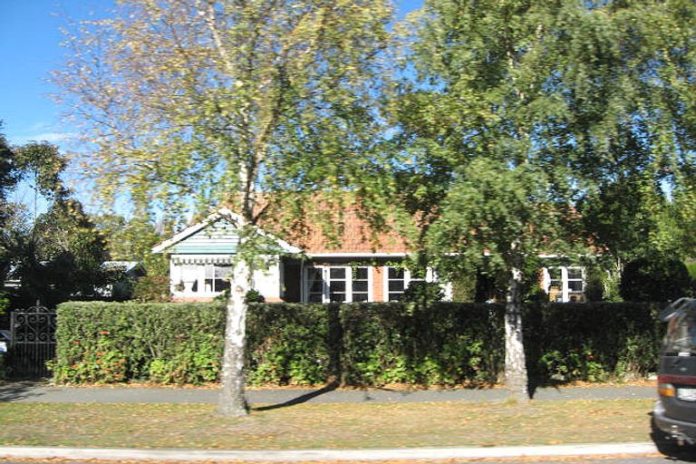 Photo of property in 54 Jeffreys Road, Fendalton, Christchurch, 8052