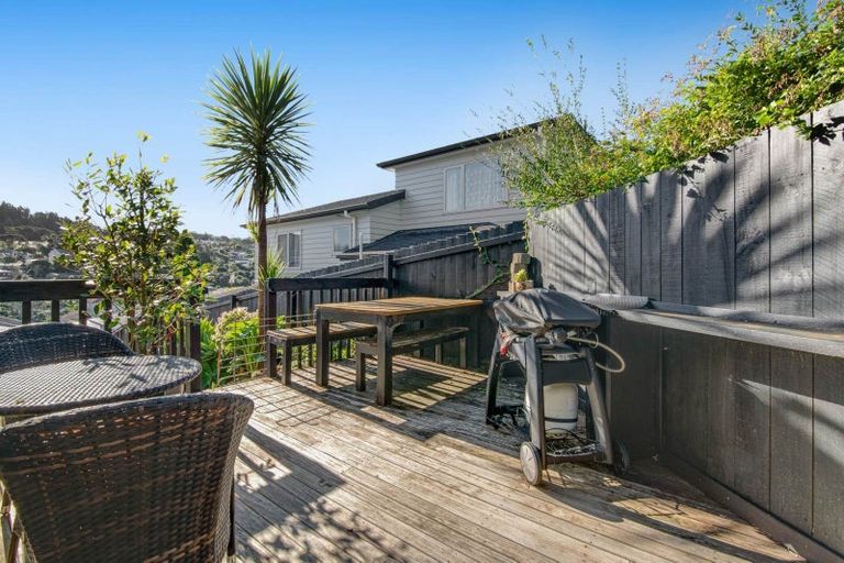 Photo of property in 69 Tamahere Drive, Glenfield, Auckland, 0629