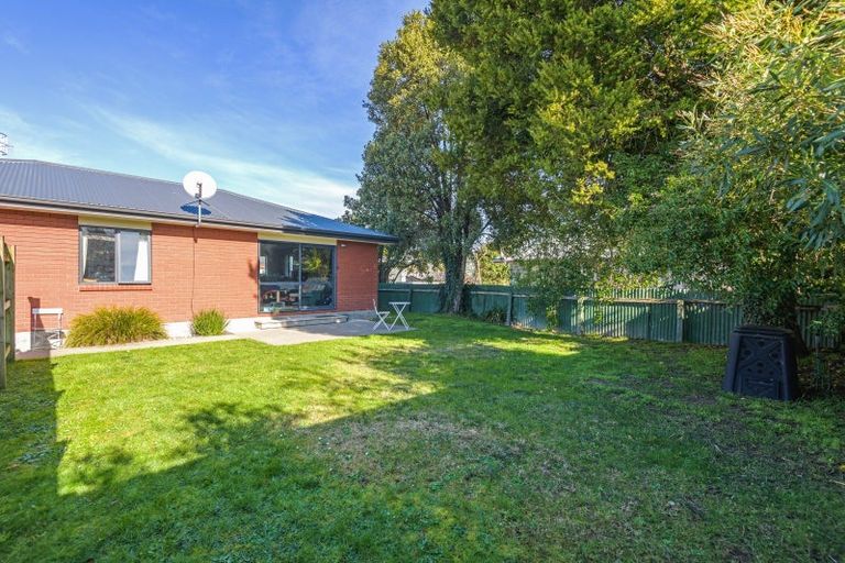 Photo of property in 56 Shamrock Street, Takaro, Palmerston North, 4412