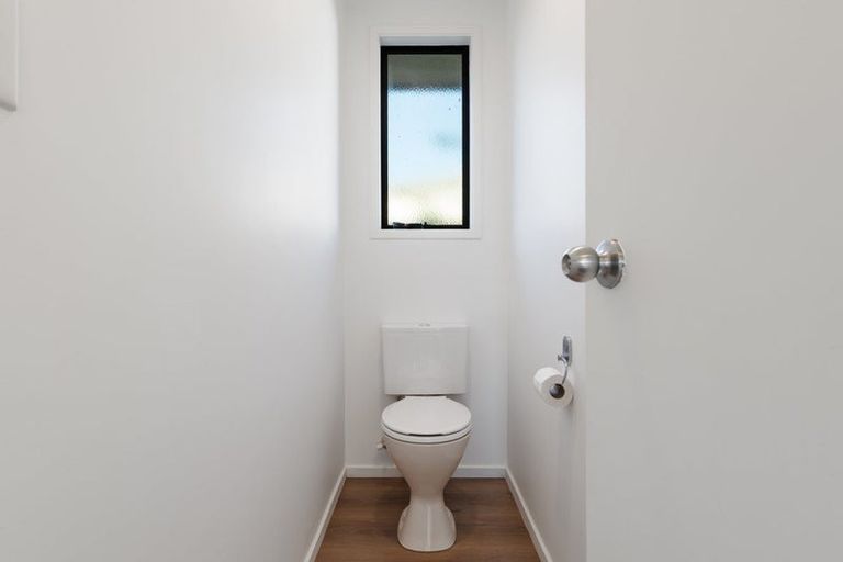 Photo of property in 1/72 Sullivan Avenue, Woolston, Christchurch, 8023