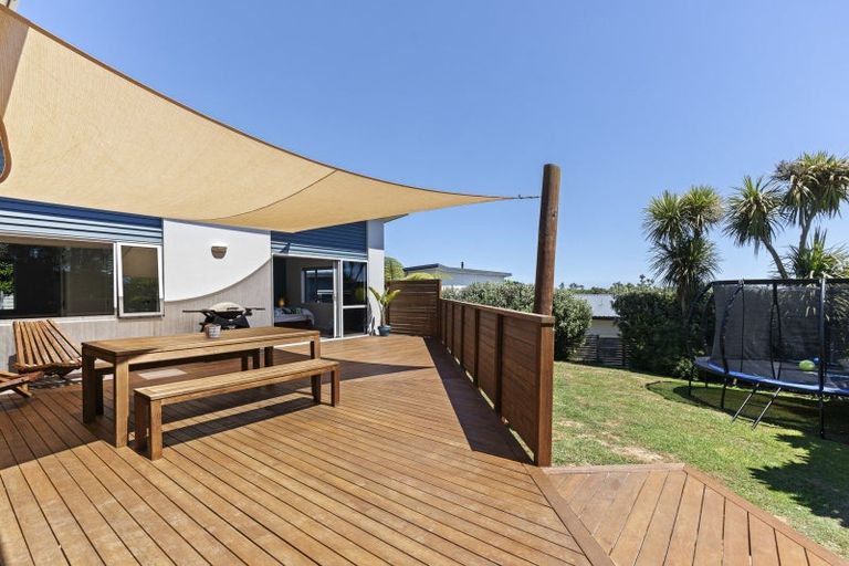 Photo of property in 5d Tui Grove, Oakura, 4314