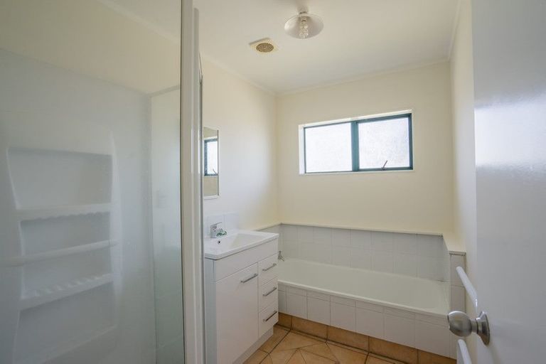 Photo of property in 15 George Street, Mangere East, Auckland, 2024