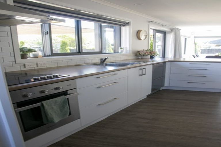 Photo of property in 4 Whitehall Street, Mairehau, Christchurch, 8013