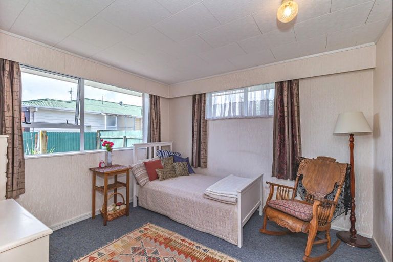 Photo of property in 20 Duke Street, Levin, 5510