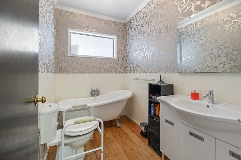 Photo of property in 213 Milson Line, Milson, Palmerston North, 4414