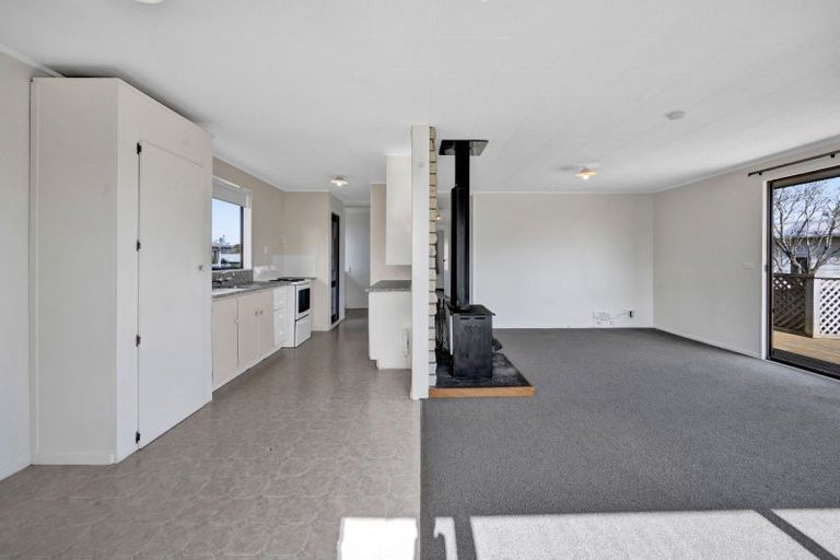 Photo of property in 10 Aratapu Street, Waitara, 4320