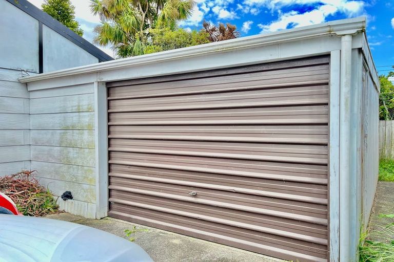 Photo of property in 3/80 Kenderdine Road, Papatoetoe, Auckland, 2025