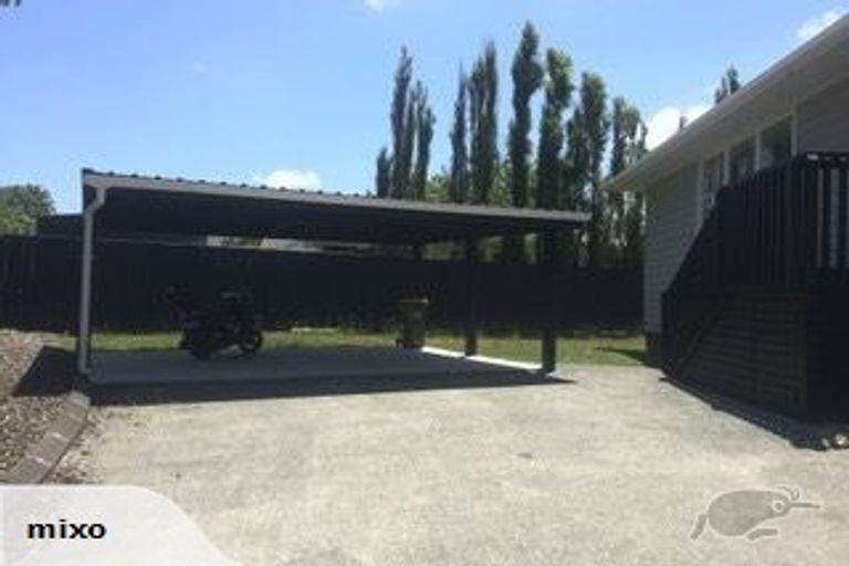 Photo of property in 4a Rheingold Place, Huapai, Kumeu, 0810