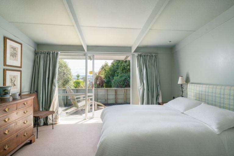Photo of property in 224 Lake Terrace, Waipahihi, Taupo, 3330