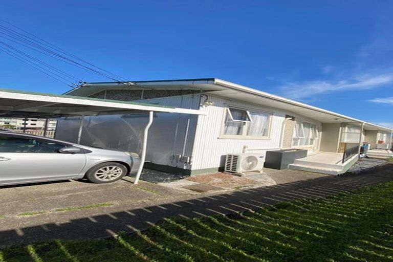 Photo of property in 24 Michelle Place, Mangere, Auckland, 2022