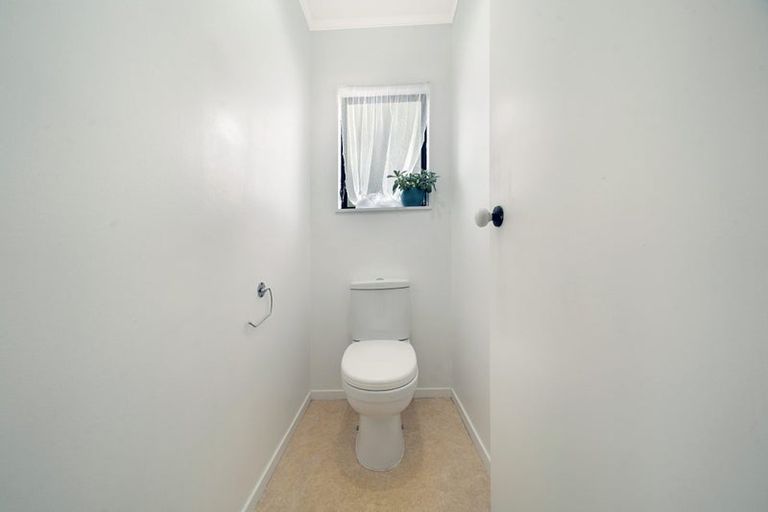 Photo of property in 1/23 Mickle Street, Te Atatu South, Auckland, 0610