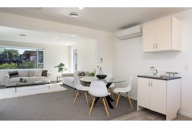 Photo of property in 2/519 Hereford Street, Linwood, Christchurch, 8011