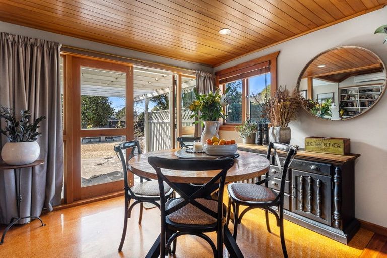 Photo of property in 2 Church Street, Amberley, 7410