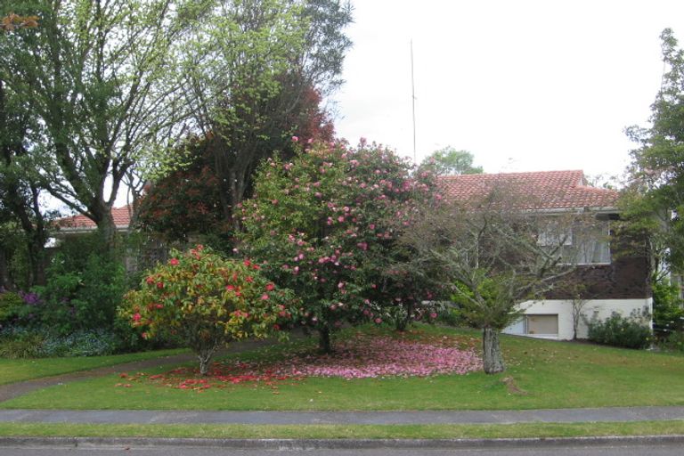 Photo of property in 1 Icarus Place, Sunnybrook, Rotorua, 3015
