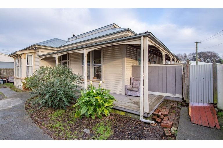 Photo of property in 77 Mathesons Road, Phillipstown, Christchurch, 8011