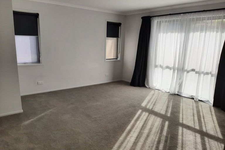 Photo of property in 13 Maui Place, Spotswood, New Plymouth, 4310