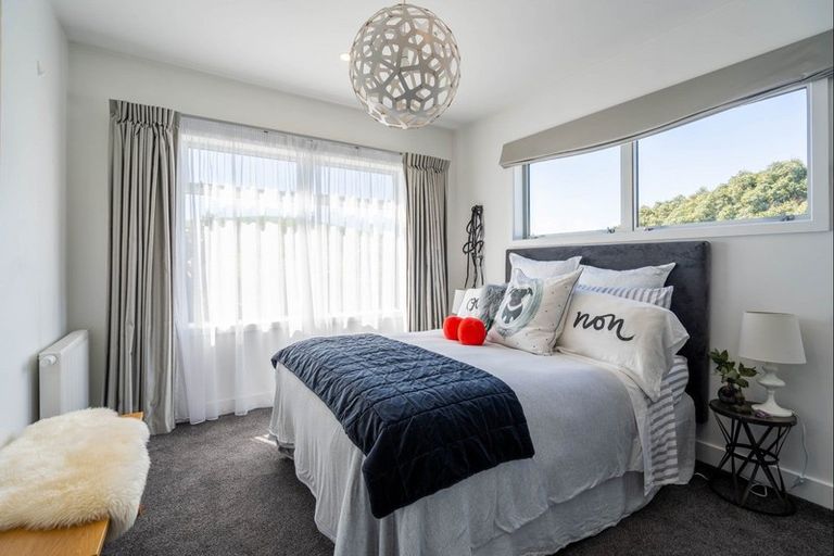 Photo of property in 184-186 Milne Drive, Paraparaumu, 5032