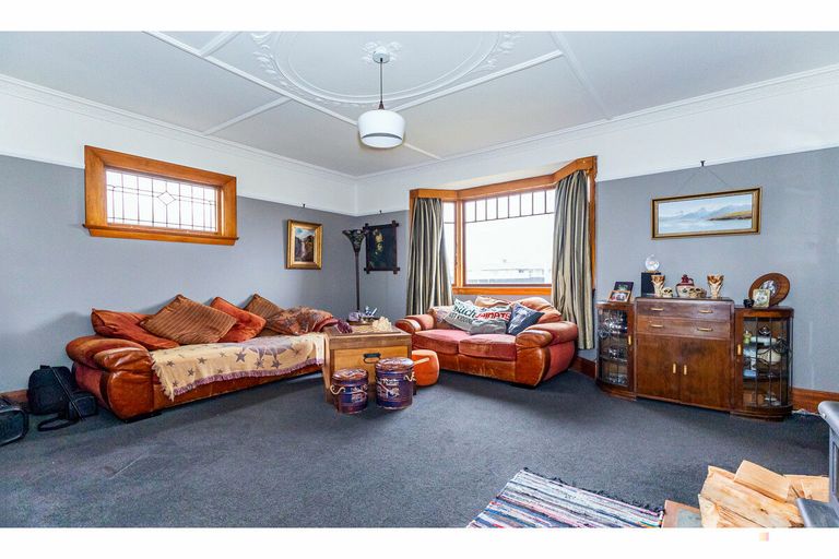 Photo of property in 21 Parsonage Road, Waimate, 7924