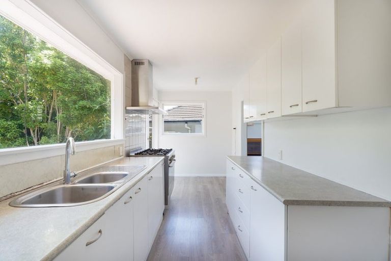 Photo of property in 8 Spenmoor Street, Newlands, Wellington, 6037