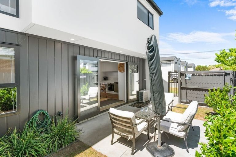 Photo of property in 1/31 Heywood Terrace, Richmond, Christchurch, 8013