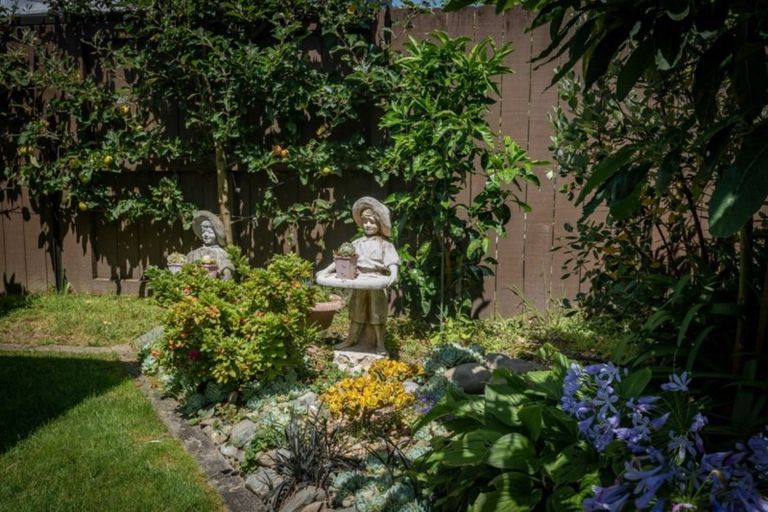 Photo of property in 20a Karu Crescent, Waikanae, 5036